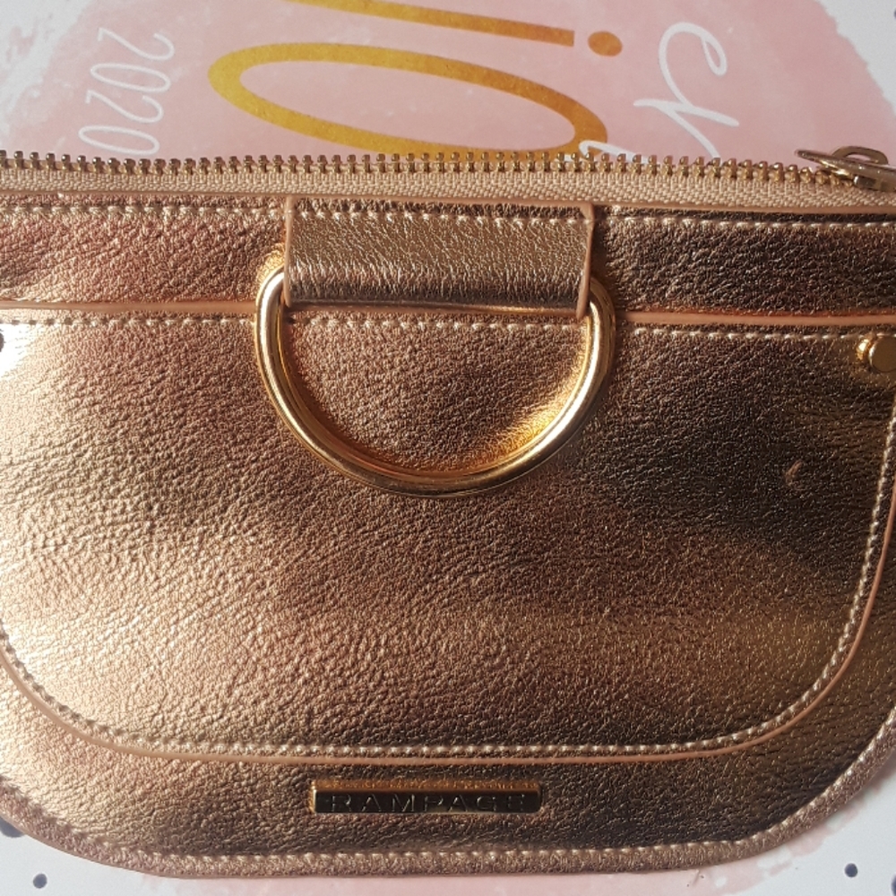 💞Metallic Gold Rampage Fanny Bag - Picture 5 of 6